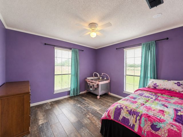 5211 Vz County Road 1222, Grand Saline, TX 75140