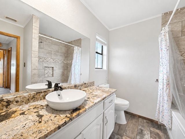 5211 Vz County Road 1222, Grand Saline, TX 75140