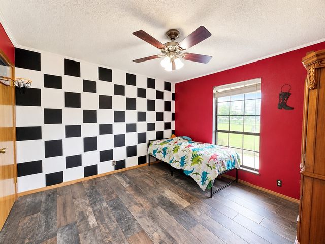 5211 Vz County Road 1222, Grand Saline, TX 75140