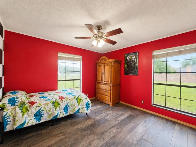 5211 Vz County Road 1222, Grand Saline, TX 75140