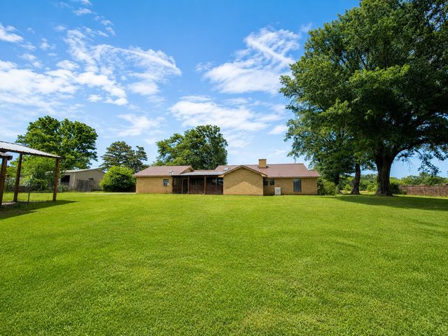5211 Vz County Road 1222, Grand Saline, TX 75140