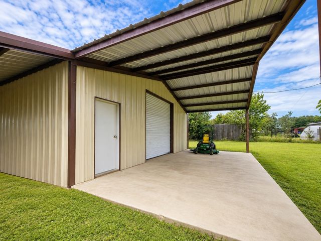 5211 Vz County Road 1222, Grand Saline, TX 75140