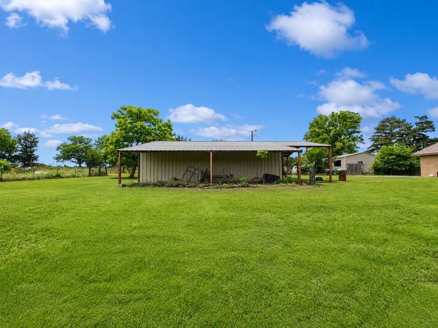 5211 Vz County Road 1222, Grand Saline, TX 75140