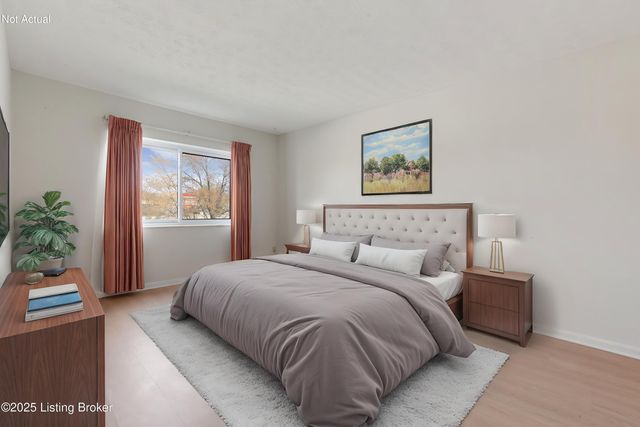 3030 Breckenridge Ln 204, Louisville, KY 40220