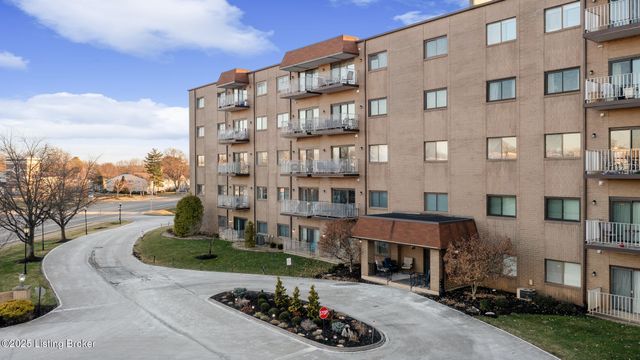 3030 Breckenridge Ln 204, Louisville, KY 40220