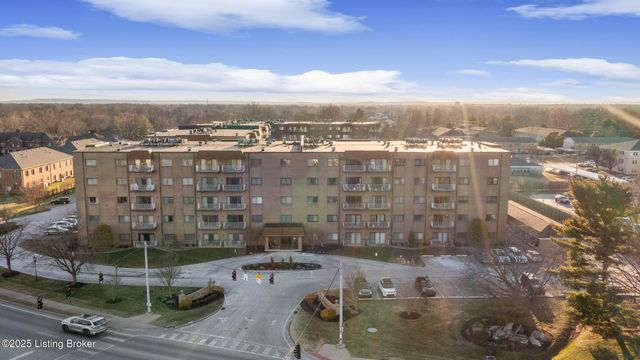 3030 Breckenridge Ln 204, Louisville, KY 40220