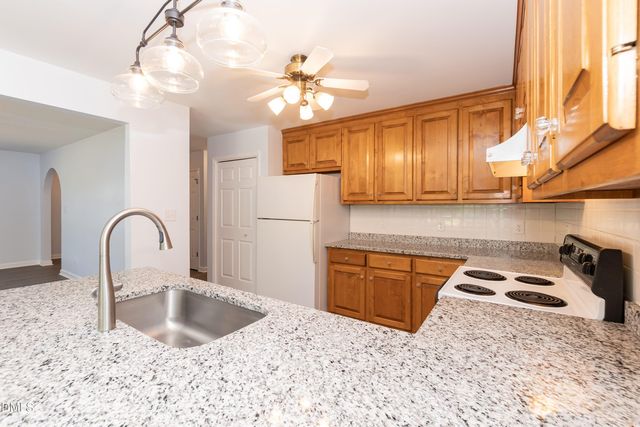 4500 Indian Hawk Way, Zebulon, NC 27597