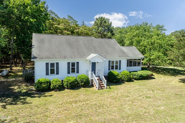 4500 Indian Hawk Way, Zebulon, NC 27597