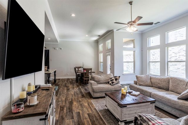 904 Parkside Drive, Argyle, TX 76226