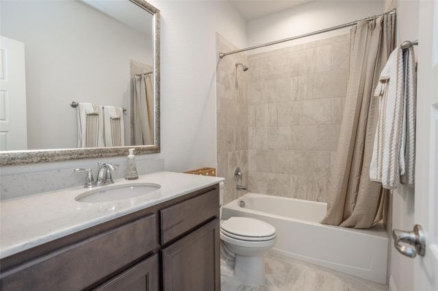 904 Parkside Drive, Argyle, TX 76226