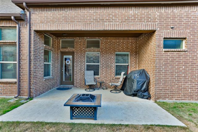 904 Parkside Drive, Argyle, TX 76226