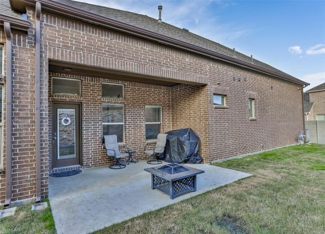 904 Parkside Drive, Argyle, TX 76226