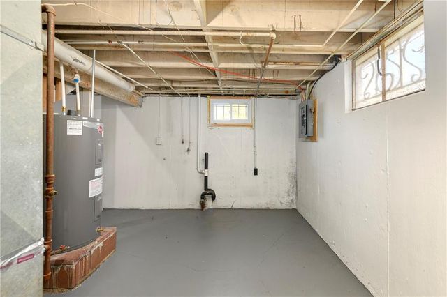 3116 E Gregory Boulevard, Kansas City, MO 64132