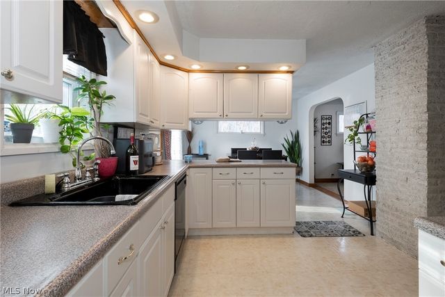 13505 Tyler Avenue, Cleveland, OH 44111