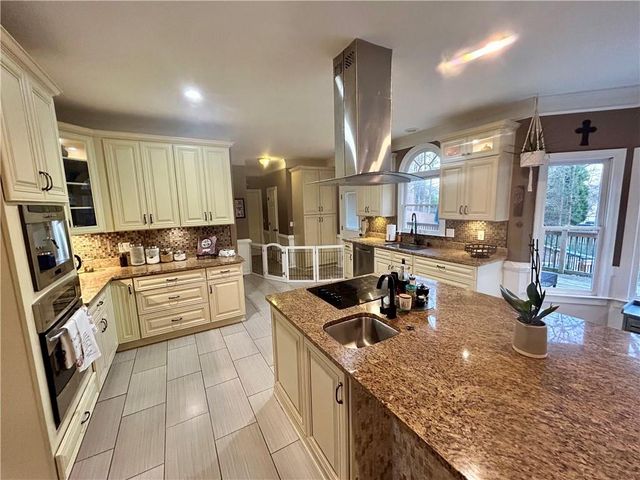 4511 Verdant Woods Court, Powder Springs, GA 30127