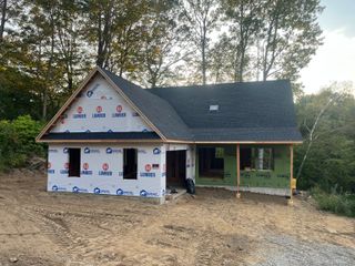 24 West Lakeview Road, Plymouth, CT 06782