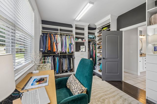 8988 Sunridge Drive, Ooltewah, TN 37363