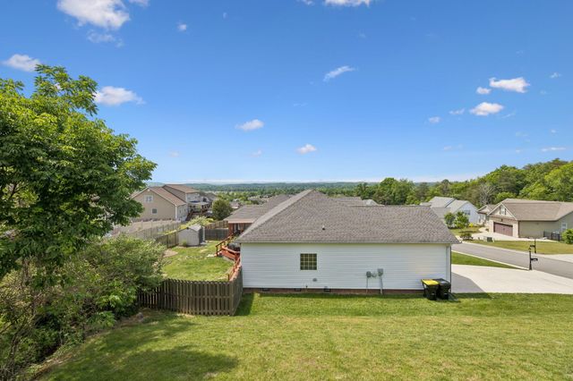 8988 Sunridge Drive, Ooltewah, TN 37363