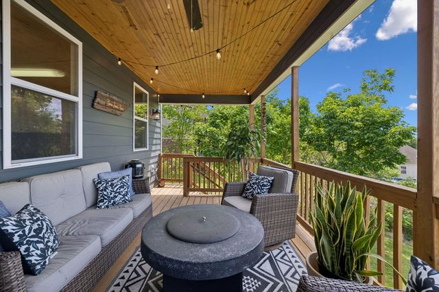 8988 Sunridge Drive, Ooltewah, TN 37363