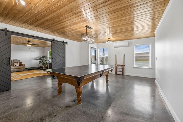 8988 Sunridge Drive, Ooltewah, TN 37363