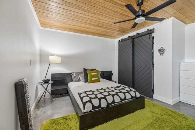 8988 Sunridge Drive, Ooltewah, TN 37363