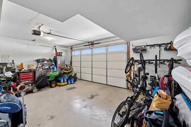 8988 Sunridge Drive, Ooltewah, TN 37363