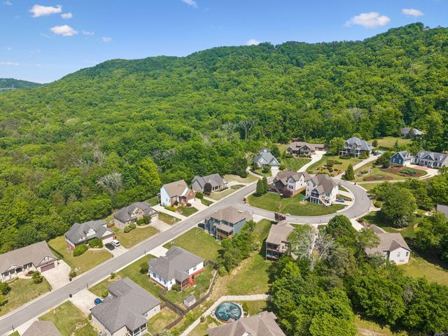 8988 Sunridge Drive, Ooltewah, TN 37363