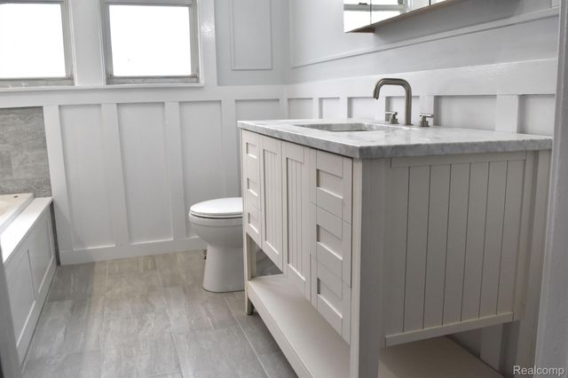 2054 EDISON Street, Detroit, MI 48206