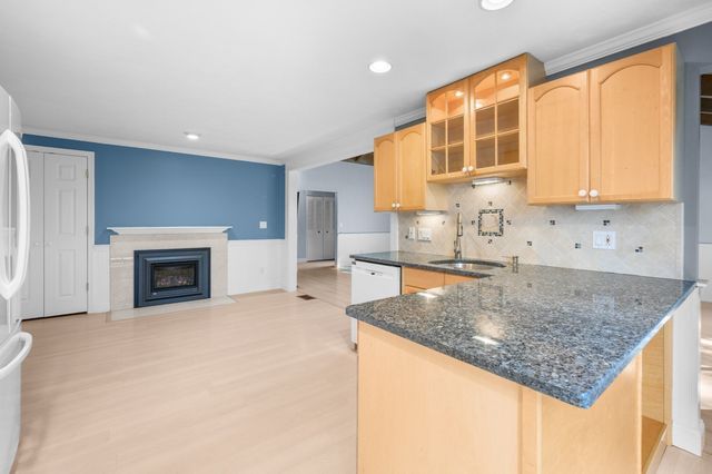 66 Woodland Trail, Falmouth, MA 02536