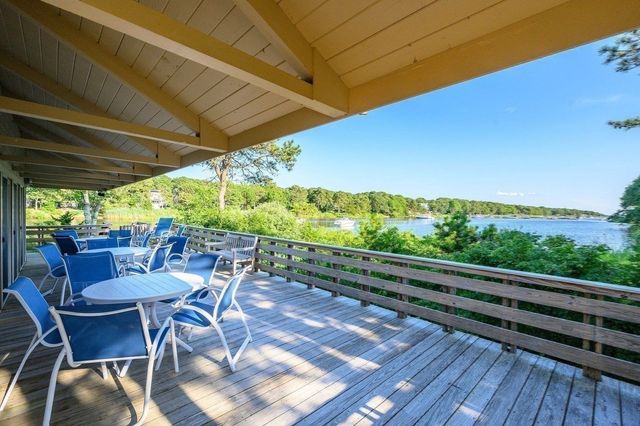 66 Woodland Trail, Falmouth, MA 02536