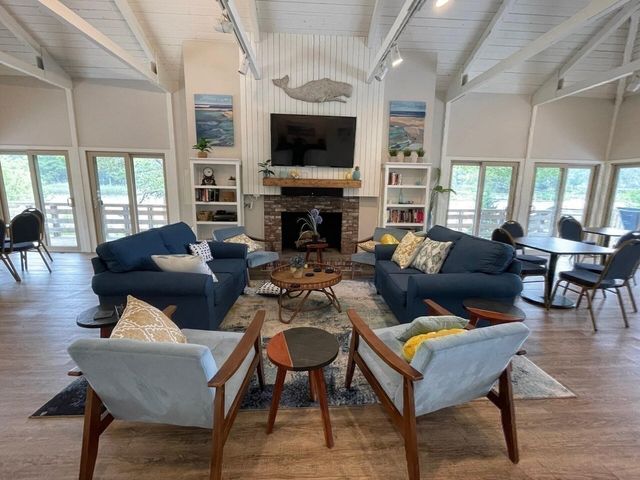 66 Woodland Trail, Falmouth, MA 02536