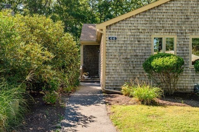 66 Woodland Trail, Falmouth, MA 02536