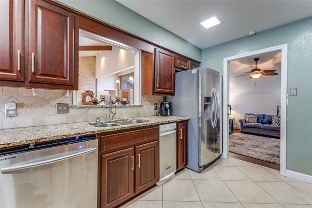 1223 Huntington Drive, Duncanville, TX 75137