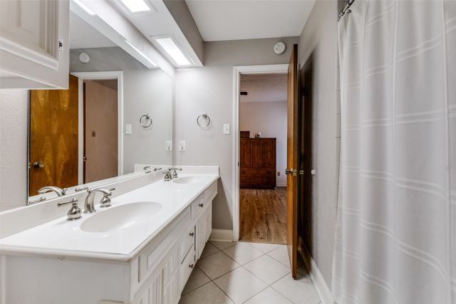 1223 Huntington Drive, Duncanville, TX 75137