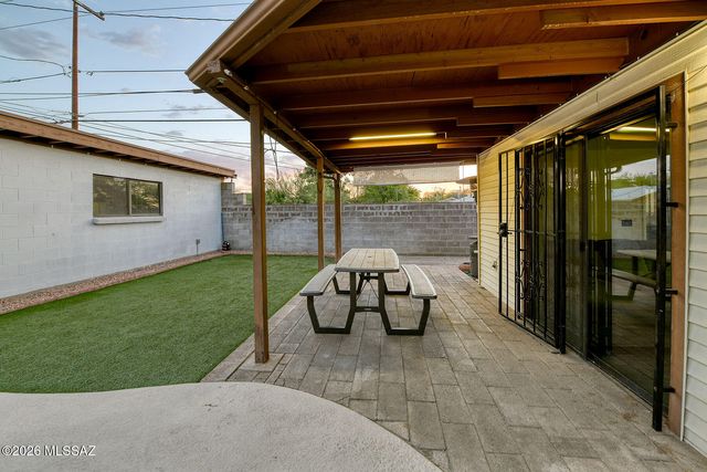 2602 E Sylvia Street, Tucson, AZ 85716