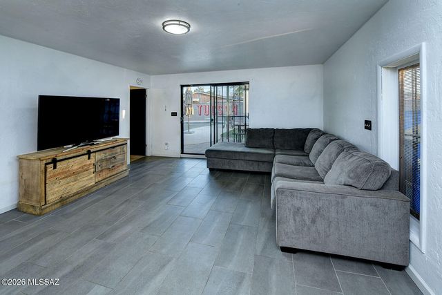 2602 E Sylvia Street, Tucson, AZ 85716