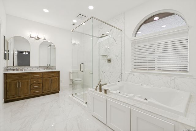 24310 Woodrose Park, San Antonio, TX 78255