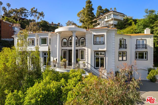 1404 Dawnridge Drive, Beverly Hills, CA 90210