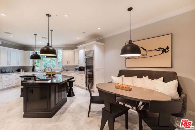 1404 Dawnridge Drive, Beverly Hills, CA 90210