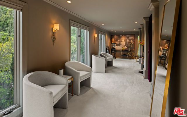 1404 Dawnridge Drive, Beverly Hills, CA 90210