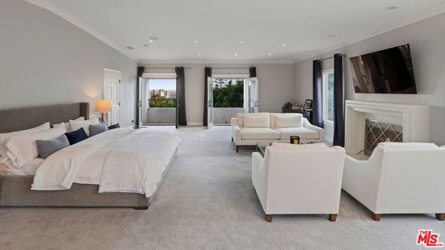 1404 Dawnridge Drive, Beverly Hills, CA 90210