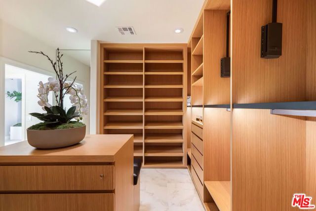 1404 Dawnridge Drive, Beverly Hills, CA 90210
