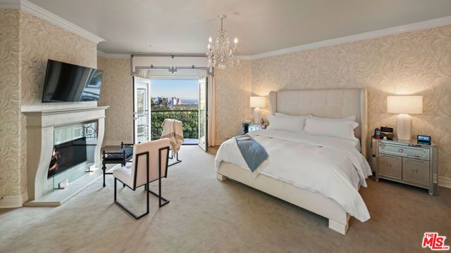 1404 Dawnridge Drive, Beverly Hills, CA 90210