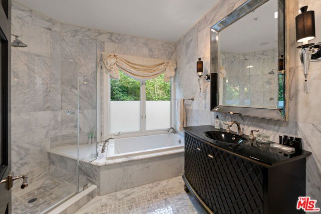 1404 Dawnridge Drive, Beverly Hills, CA 90210
