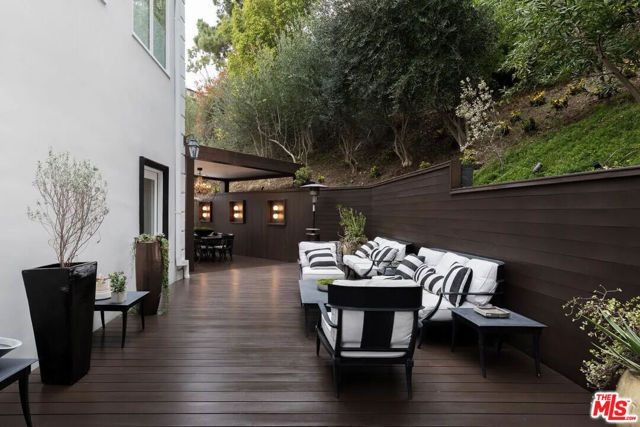 1404 Dawnridge Drive, Beverly Hills, CA 90210