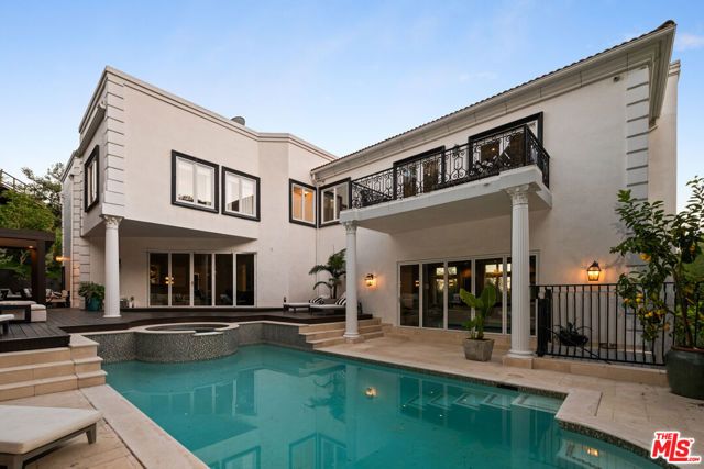 1404 Dawnridge Drive, Beverly Hills, CA 90210