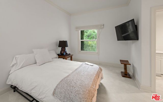 1404 Dawnridge Drive, Beverly Hills, CA 90210