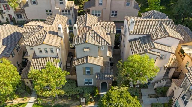 14 Tall Oak, Irvine, CA 92603
