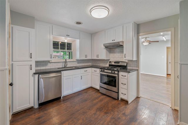 1113 Felder Street, Navasota, TX 77868