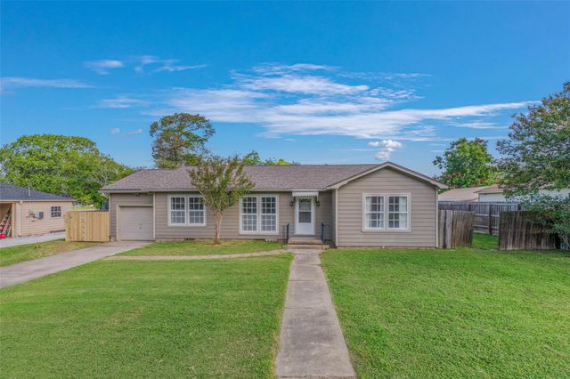 1113 Felder Street, Navasota, TX 77868